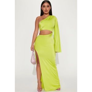 New w tags - Lime Maxi Dress 🎉
